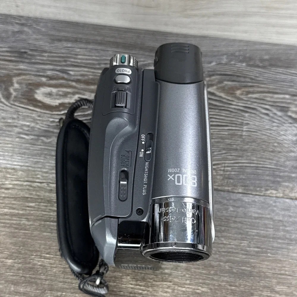 Sony Handycam DCR-HC26 Digital Video Camera Rec. 20X Zoom Untested No Battery